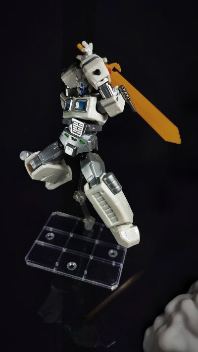 REVOLTECHNo.019变形金刚 フレンドショップ限定 ウルトラマグナス