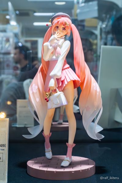 POP UP PARADE 初音未来 樱花未来 赏花穿搭