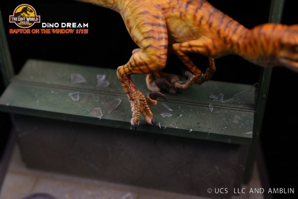 侏罗纪公园2 迷失的世界 窗台迅猛龙