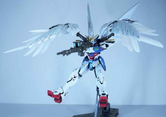 MG  1/100 高达基地专属商品  飞翼高达零式·无尽的华尔兹 Ka版 [钛金质感]