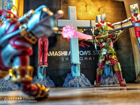 S.H.Figuarts 艾斯杀手 剧中版豪华套装