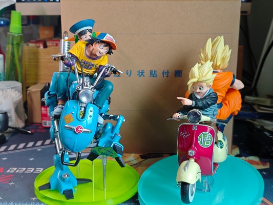 DESKTOP REAL McCOY EX 超级赛亚人孙悟空 与 超级赛亚人孙悟饭 与 摩托车
