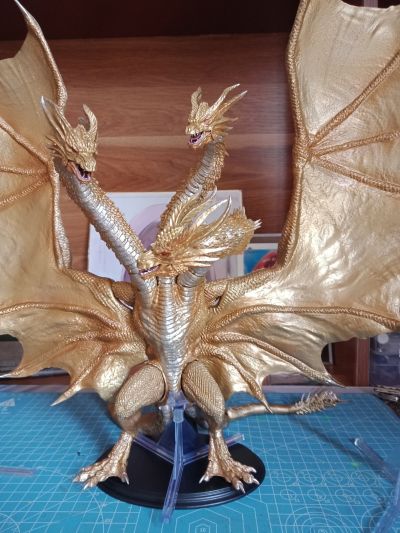 S.H.MonsterArts  哥斯拉2：怪兽之王 基多拉（2019）特别配色版