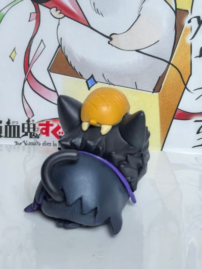 吸血鬼马上死 午睡猫猫迷你手办