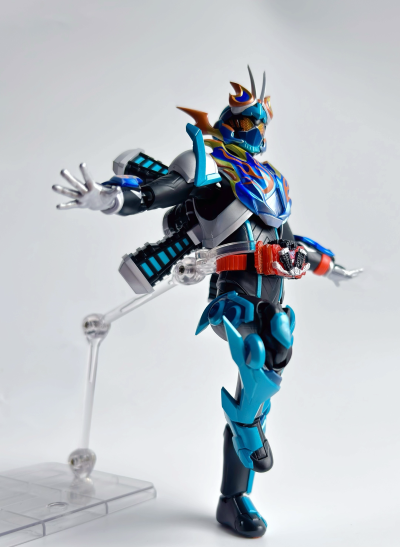 S.H.Figuarts 假面骑士烈焰歌查德破晓 / 歌查德破晓 蒸汽蝗虫