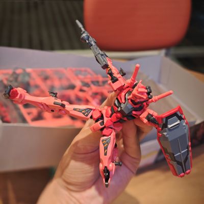 HGGQ 红色高达