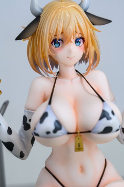 兔女郎服装计划 索菲亚· F· 希琳 奶牛纹比基尼