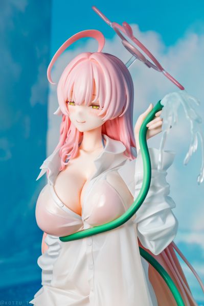 浦和花子（泳装）