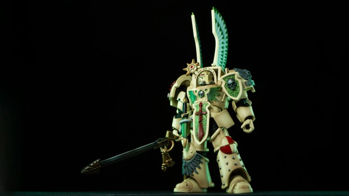 战锤40000 黑暗天使 装备动力剑的死翼突击大师