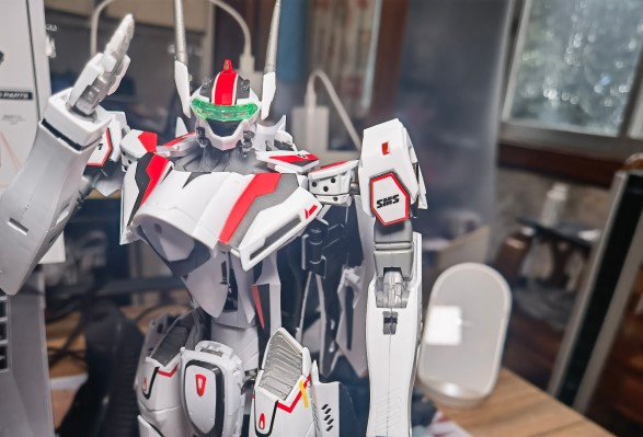 DX超合金 VF-25F 龙卷型弥赛亚女武神（早乙女有人专用）重生版