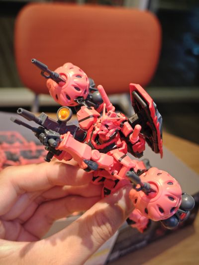 HG 1/144 红色高达