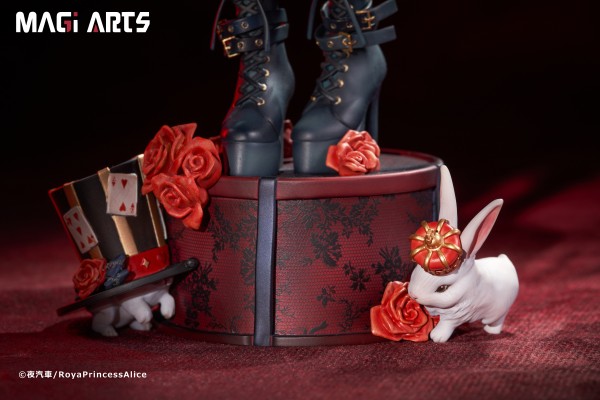 红皇后和爱丽丝公主