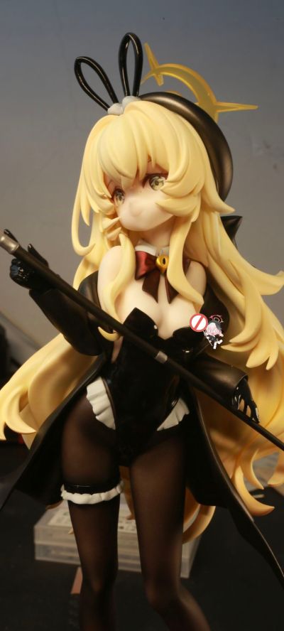 蔚蓝档案 笑脸教授