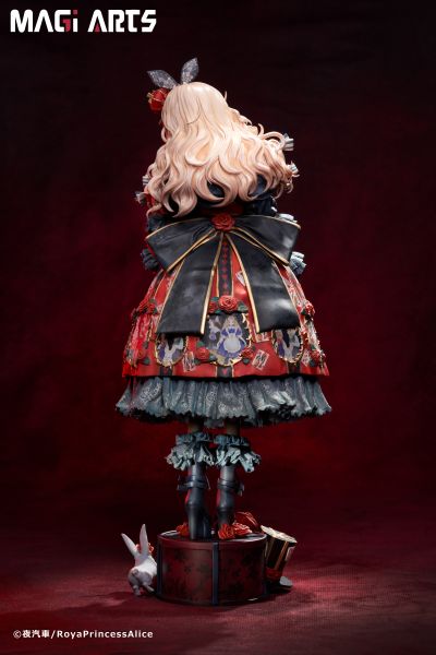 红皇后和爱丽丝公主