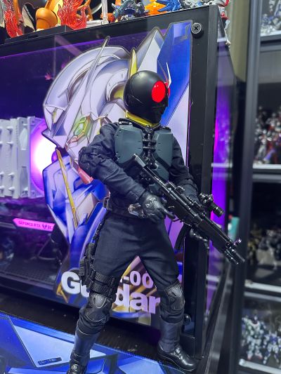 FigZero 1/6   大量出没型变异飞蝗改造人（新·假面骑士）