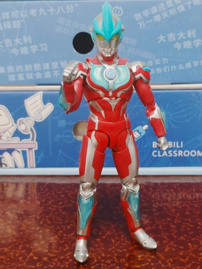 S.H.Figuarts 银河奥特曼（新生代之星）