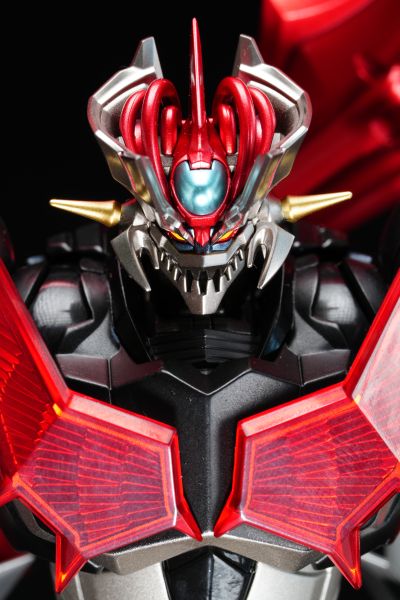 RIOBOT 真魔神ZERO VS 暗黑大将军 魔神ZERO