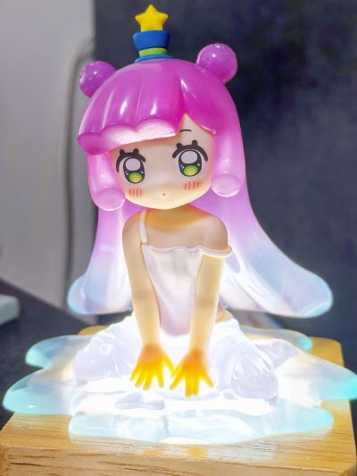 噗妮露是可爱史莱姆动画版 小坐系列奖品人偶 “噗妮露”