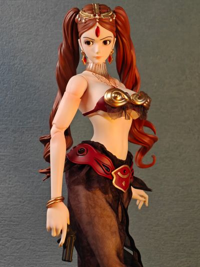 《鲁邦三世：名为峰不二子的女人》峰不二子 1/6可动人偶