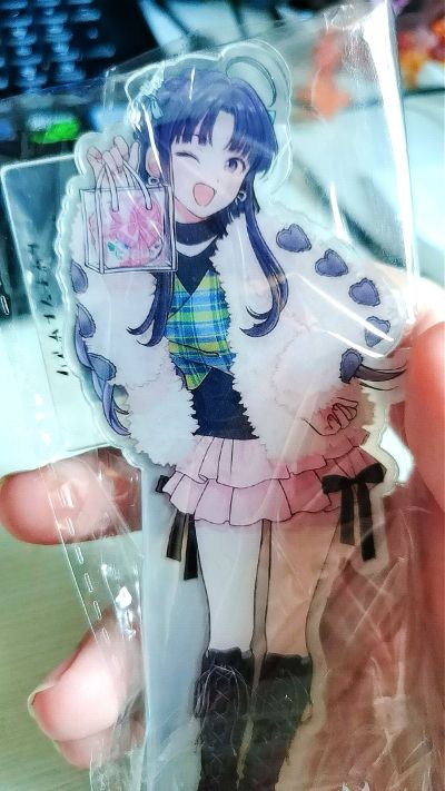 一色彩羽 星空礼服