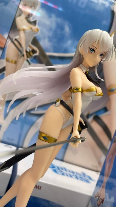 戏水少女 乡下大叔成为剑圣 艾露西亚·西特拉斯