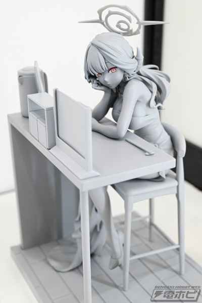 蔚蓝档案 陆八魔爱露（礼服）纪念大厅版