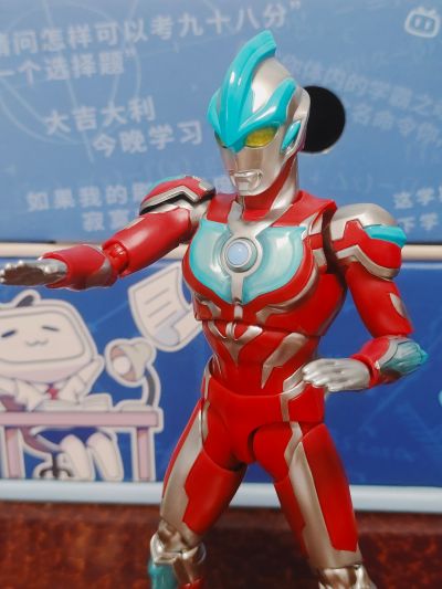 S.H.Figuarts 银河奥特曼（新生代之星）