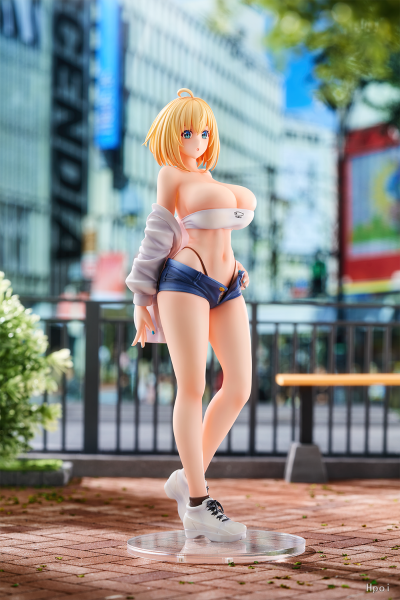 索菲亚· F· 希琳 夏日装束