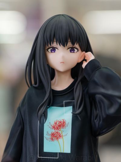 莉可丽丝 井上泷奈 Oversize运动衫