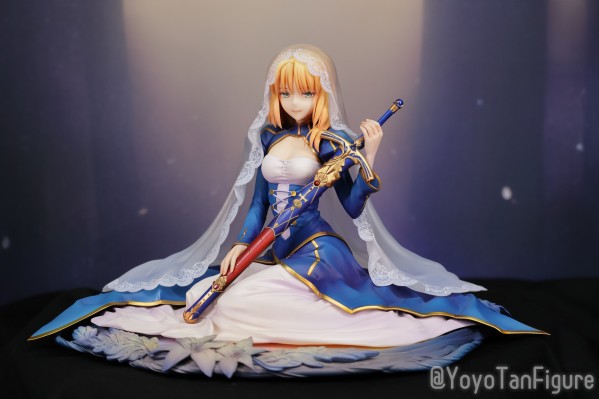 命运之夜 剑士（Saber） -阿瓦隆之庭-