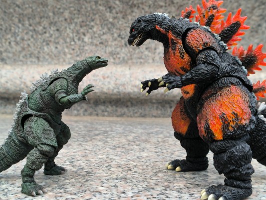 S.H.MonsterArts 哥斯拉大战戴斯特洛伊亚 二代哥斯拉 特别配色