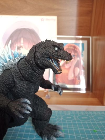 S.H.MonsterArts 哥斯拉：大怪兽总攻击 哥斯拉 （2001）放射热线版