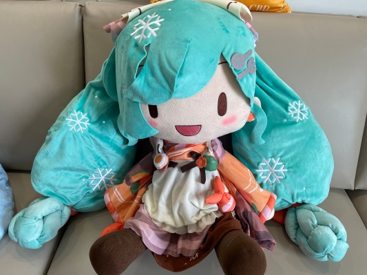 初音未来系列 雪未来2024  Fuwa Petit 可爱软绵绵玩偶 超大尺寸