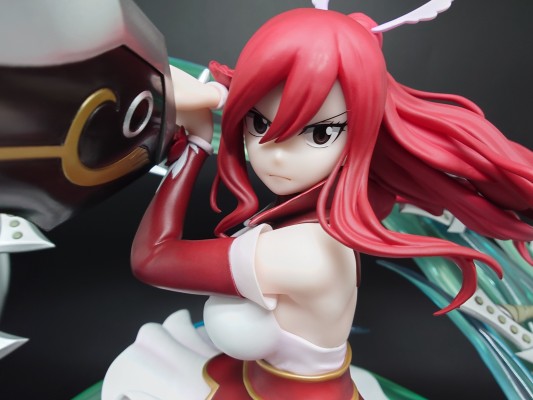 妖精的尾巴 艾尔莎·史卡雷特 幽绝之铠