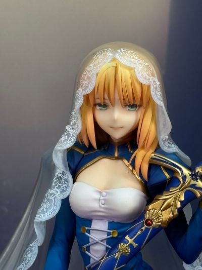 命运之夜 剑士（Saber） -阿瓦隆之庭-