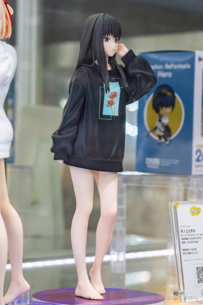 莉可丽丝 井上泷奈 Oversize运动衫