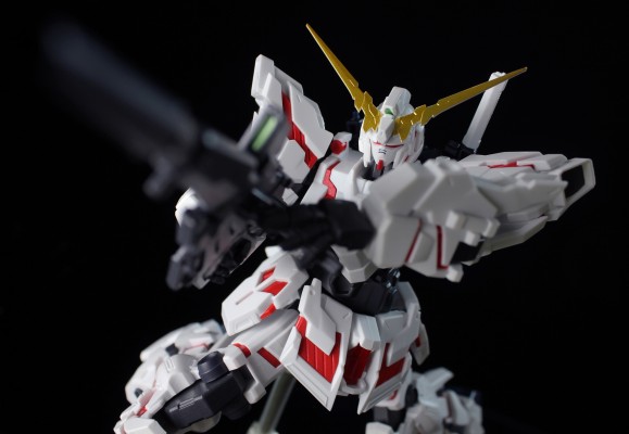 高达宇宙 RX-0 独角兽高达 新装版