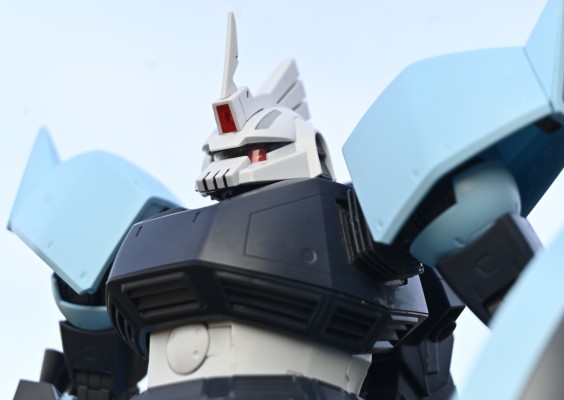 MG MSV-R MS-14B勇士高机动型勇士 Uma Lightning Custom 