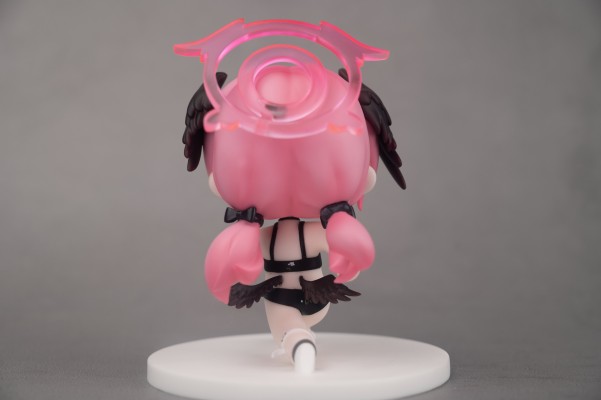 蔚蓝档案 泳装小春