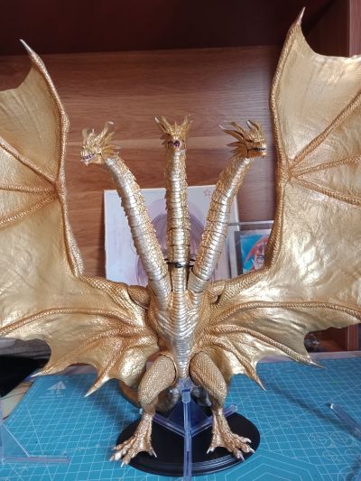 S.H.MonsterArts  哥斯拉2：怪兽之王 基多拉（2019）特别配色版