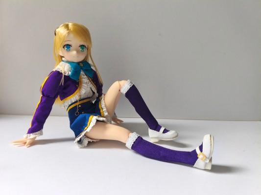 PureNeemoCharacter系列 No.105 带着智能手机闯荡异世界 	尤米娜·埃尔内亚·贝尔法斯特