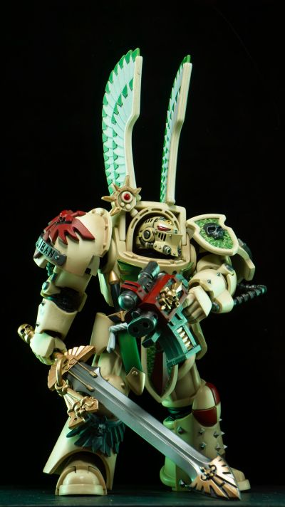 战锤40000 黑暗天使 装备动力剑的死翼突击大师