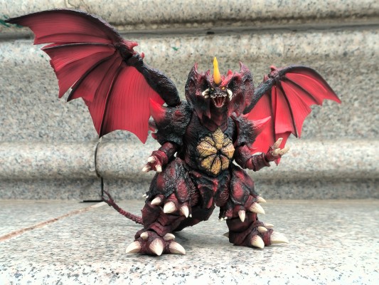 S.H.MonsterArts  戴斯特洛伊亚 （完全体） 特别配色版