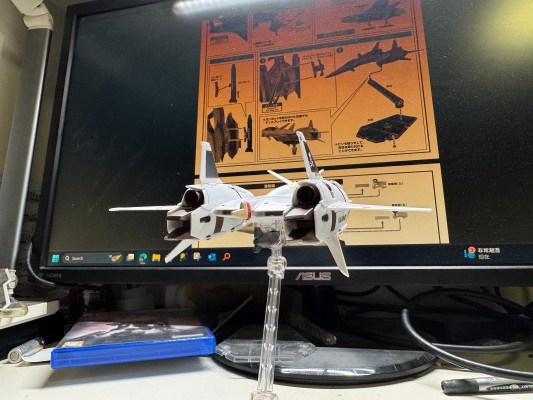 HI-METAL R VF-4  雷霆号三代 -超时空要塞 Flash Back 2012-