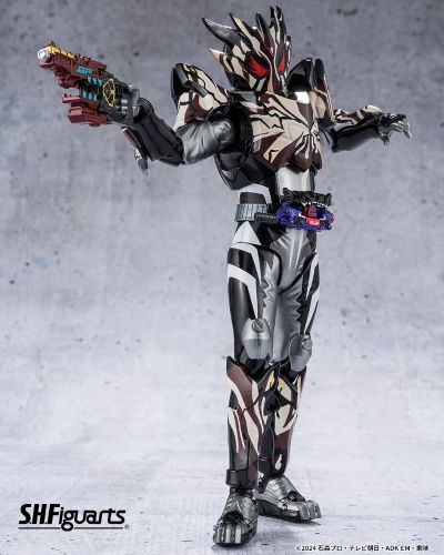 S.H.Figuarts  假面骑士苦涩加布 混合碎碎曲奇形态（暂译）