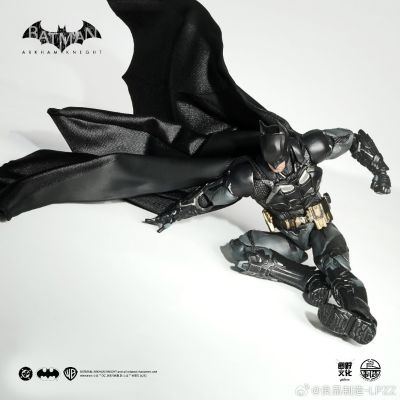 蝙蝠侠-阿卡姆骑士 v8.04战衣蝙蝠侠 1:12成品可动人偶