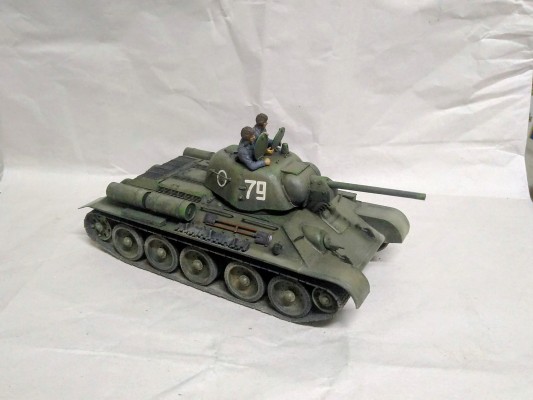 35149 1/35 苏联 T34/76 中型坦克 1943年型