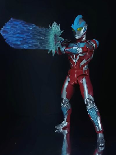 S.H.Figuarts 银河奥特曼（新生代之星）