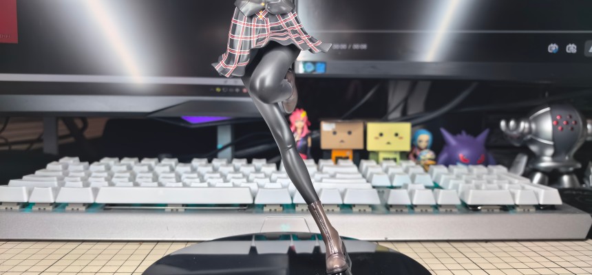 女神异闻录5皇家版 新岛真 校服