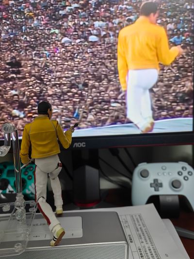 S.H.Figuarts 皇后乐队 佛莱迪·摩克瑞《Live At Wembley Stadium》